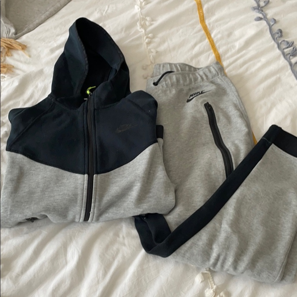 Nike Track Suit size M Grey/Black